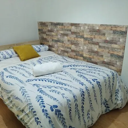 Acogedor, Con Garaje, Centrico.