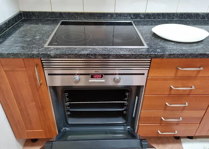 Acogedor, Con Garaje, Centrico. * Vigo