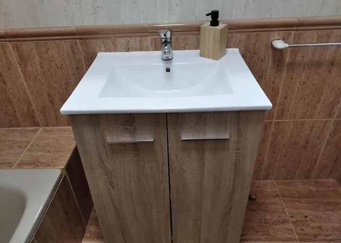 Acogedor, Con Garaje, Centrico. Apartament *