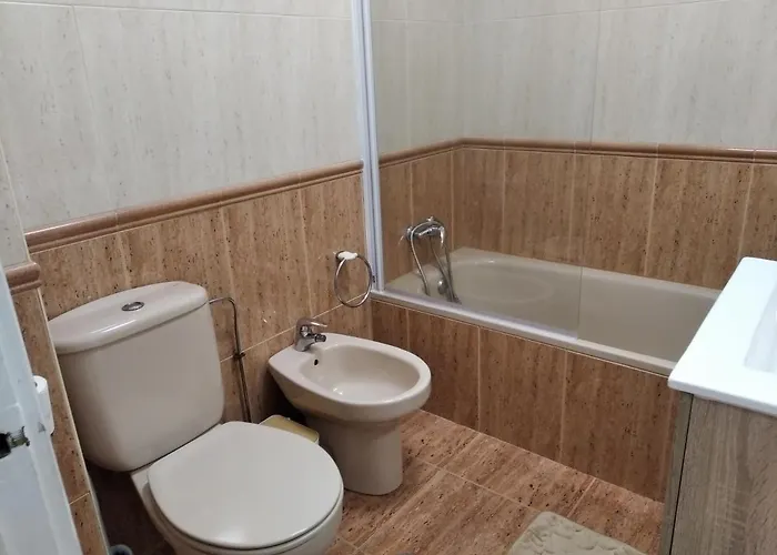 Acogedor, Con Garaje, Centrico. Vigo