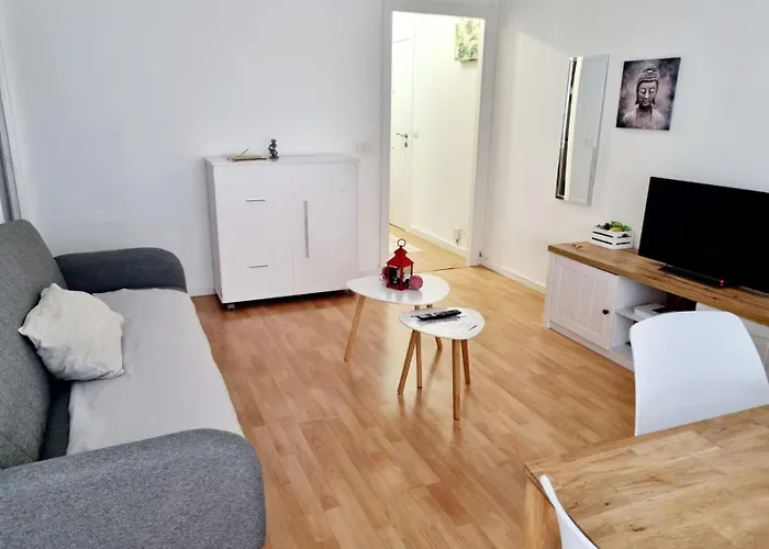 Acogedor, Con Garaje, Centrico. * Vigo